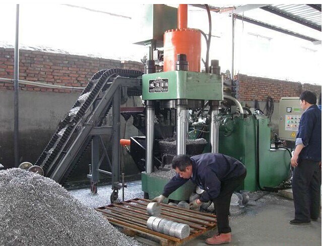 Hydrauliczna prasa do brykietów metalowych do recyklingu metali 0