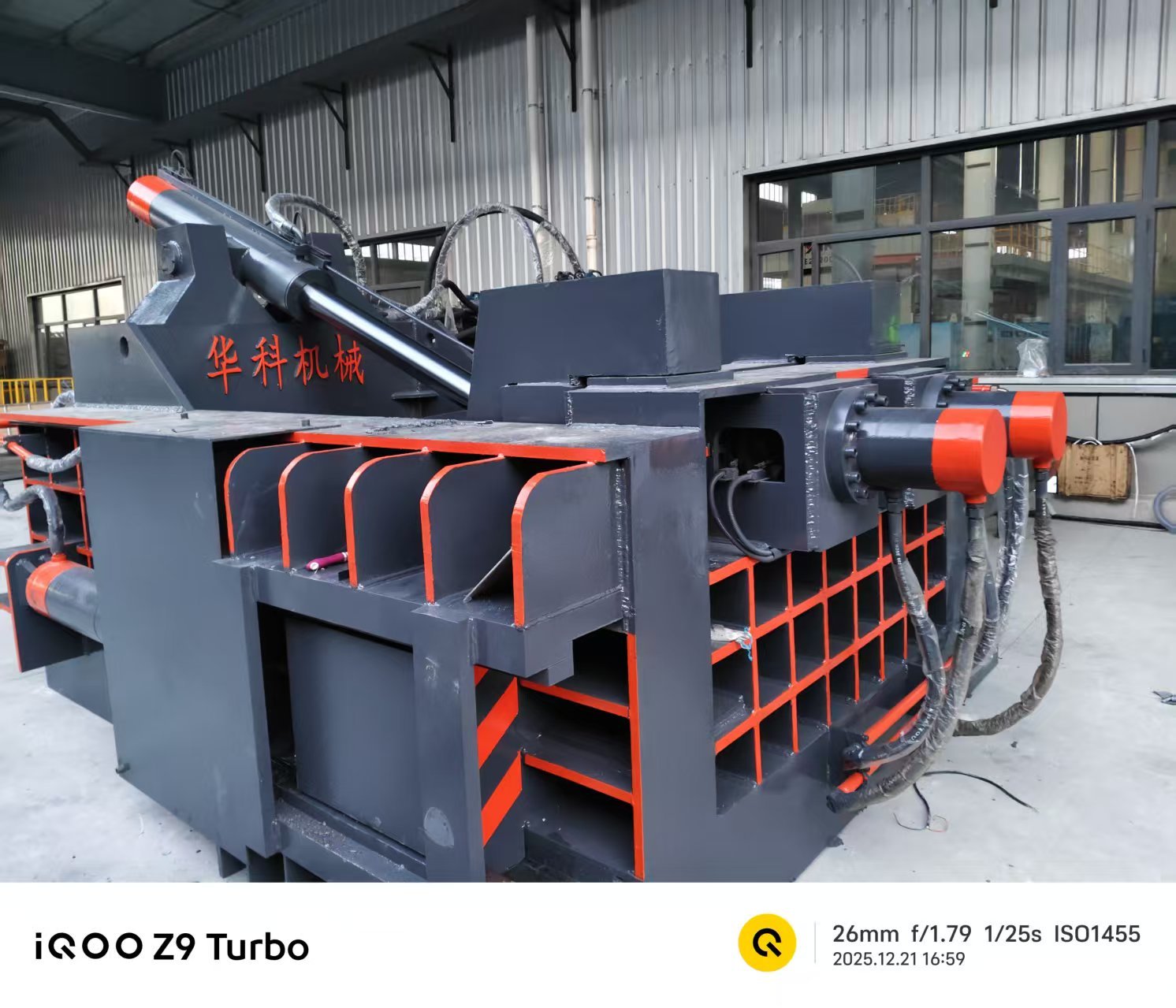Najnowsze blogi firmy What Causes Hydraulic Pressure Loss in a Scrap Metal Baler Machine? Symptoms and Causes